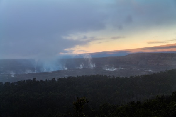 Sunrise on Kilauea 2.jpg Sunrise on Kilauea 2